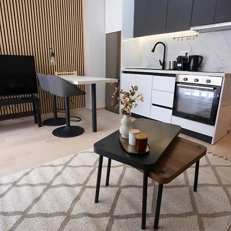 Antigonidon Complex Apartment