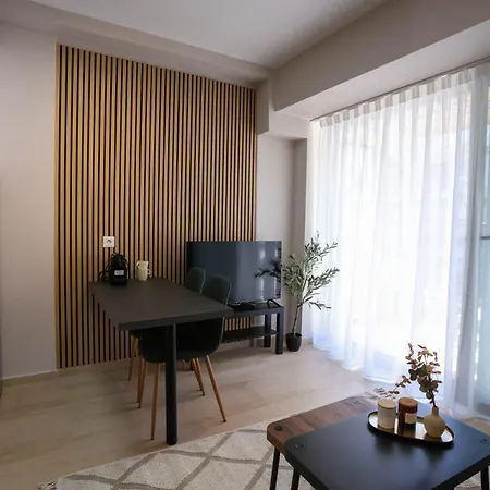 Antigonidon Complex Apartment